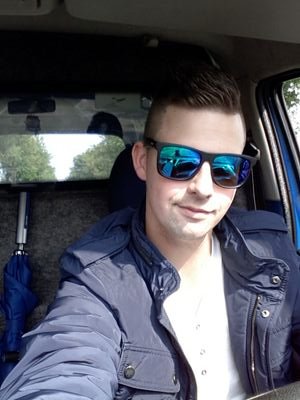 Julianstuut's profile picture. Levensgenieter, Entrepreneur marketeer Bonofa, Student SBRM Stenden Leeuwarden, Spiekerbeule, TL AH.