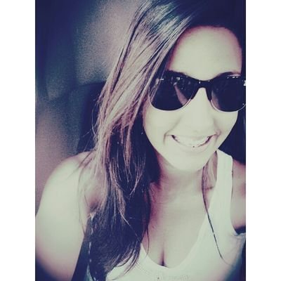 → Euu queroo.
Euu PossO.
Euu coonsiigO ←
●๋• Siimplees αssiim ~
Twittando até o fim! ;p