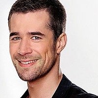 OlliVL's profile picture. Hier twitter lediglich die Serienfigur, nicht Jo Weil!