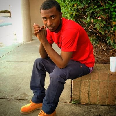 Artist on the Rise ,but dont get it twisted im not a begger i work hard for my accomplishments ... Mixtape is in the works!! #AlwaysKeepGod1'st