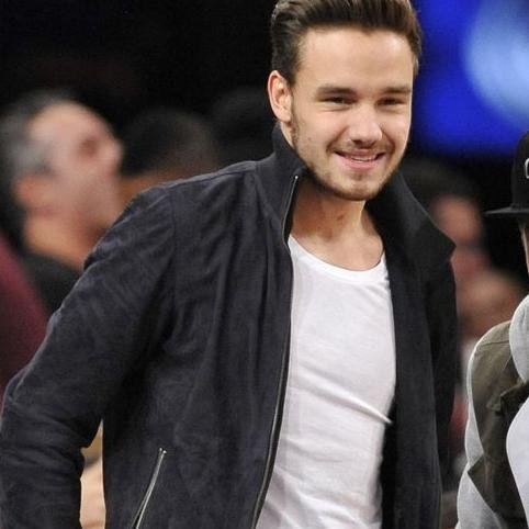 La mejor Informacion Sobre One Direction y Nuestro Papasito Liam James Payne.! We love you Liam! Thanks for save our Life!