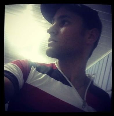 Triste não é mudar de idéia. Triste é não ter idéia para mudar.