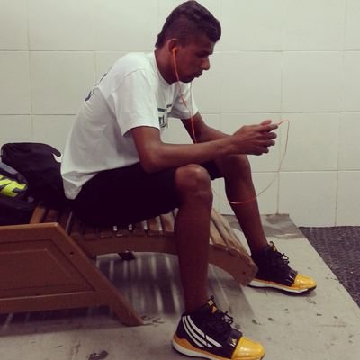 Minhas imperfeições e fracassos são como uma
bênção de Deus, assim como meus sucessos
e meus talentos, e eu coloco ambos a seus pés