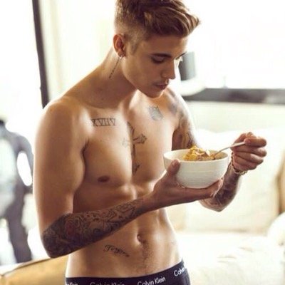 votemajdb's profile picture. 