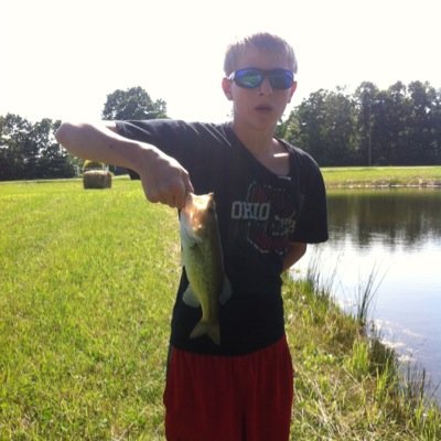 Francis4Dustin's profile picture. VCHS 15 hunting and fishing and riding dirt scooters