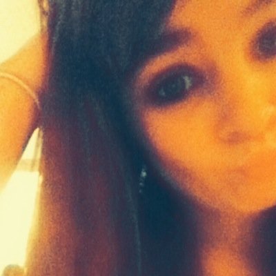 kimmybeardutton's profile picture. 