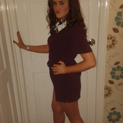 16, from leeds, add my sc : caitlinmaypughx // Follow my instagram itscaitsx