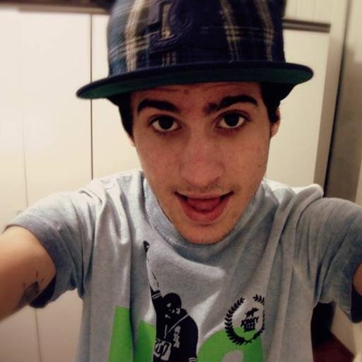 Eu sempre tirei onda com dinheiro e sem dinheiro, meu dinheiro minha loucura minha loucura meu dinheiro ♪