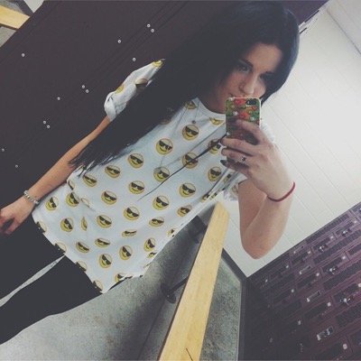 I sell clothes, take photoz, make youtube videos and abduct your families :)