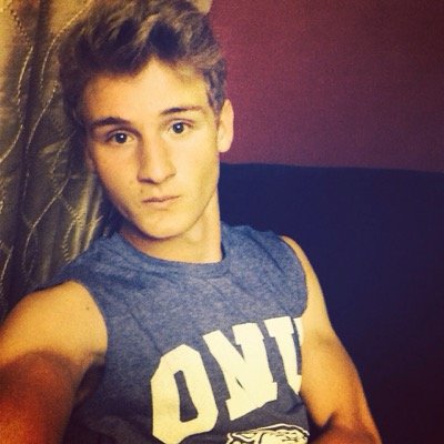 Warningimcrazyy's profile picture. 