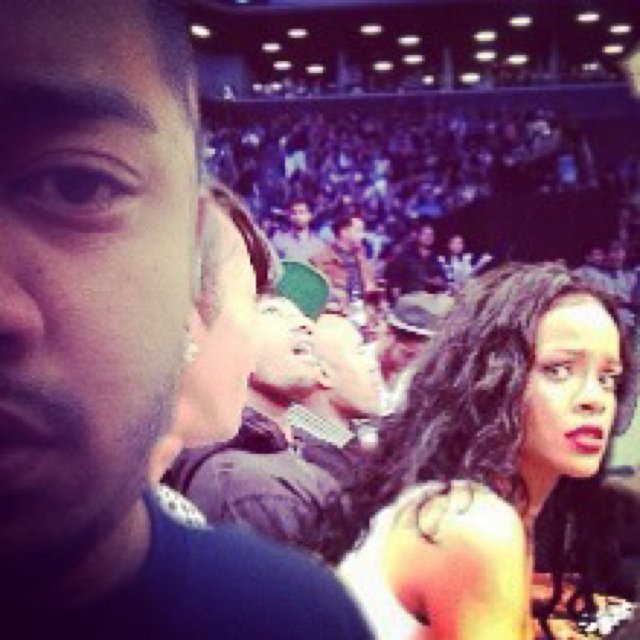 iLLVIS PRESLEY Profile