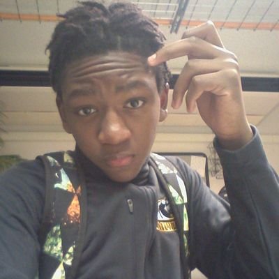 #7 PG
#BenchIsLife
Sophomore
Milwaukee, WI
15
