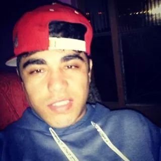 sou branco mais tenho sangue de preto (yy'    !

http://t.co/NzMFolLr0P