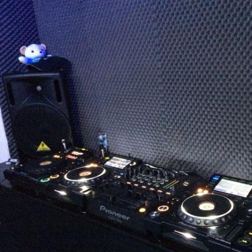 CursosDjMadrid's profile picture. Fórmate como Dj en nuestro estudio profesional. Contamos con el mejor equipo del mercado y muchas ganas de convertirte en un experto en las mezclas! :)