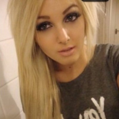 Hi -Xx Im emma. im a total fangirl.