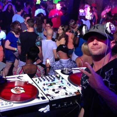 DJ / Producer || Resident DJ at Liquids (previously at Stuckeys) • Sector 15 • 1200 Hustle Tablist