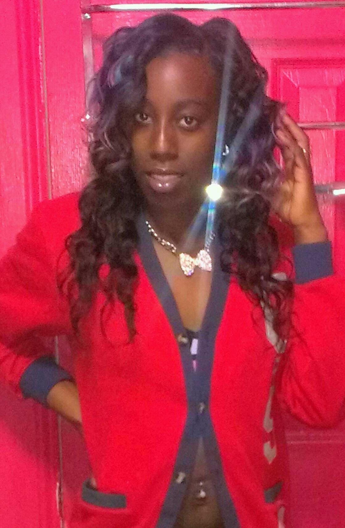 Crazy Queens chick dat will blow ya Mind #Team Leo love me or hate me ima styll B ME ! I'm a oriqinal chick neva da COPY :)