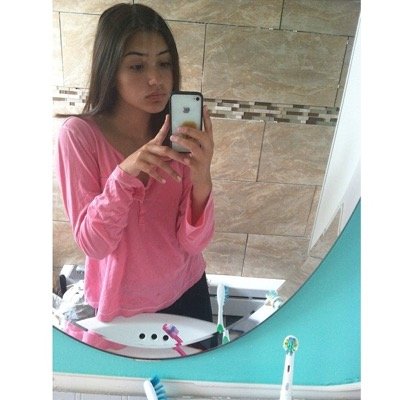 AmberDullis's profile picture. Live and Love