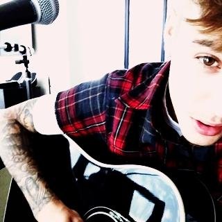 Believe in your dreams.♡