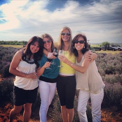 HollyEdwards28's profile picture. 