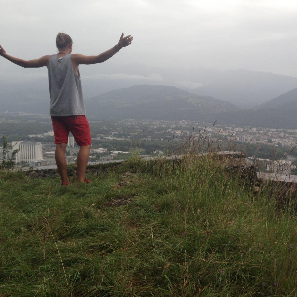 JoshAndrews29's profile picture. 