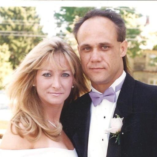 Ohio Director of Furever Shih Tzu Rescue-Massive animal lover, vegan, RN in ICU. Love rock music and great TV. Will fight to STOP CRUELTY TO ANIMALS