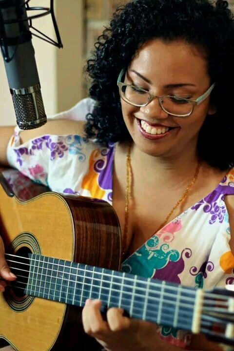 mariliasodre's profile picture. Cantora, violonista e compositora correndo atrás do seu sonho