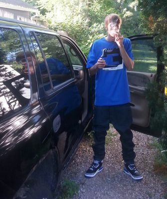 its_Blake_Bichz's profile picture. #teambasketball4life #teamheat #teamfollowback #teamjordan #teamsneakerhead follow @AnaVanegas15