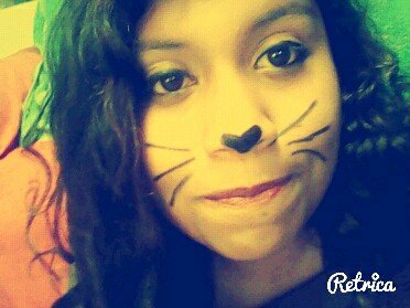 Mi pasion el baloncesto soy buena persona y muy buena amiga. Y super tierna :$  sigueme' y te sigo :3