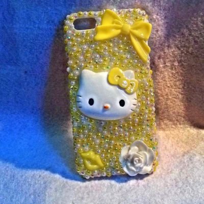 Affordable gifts  to fit your budget!! I make diaper cakes, chocolate baskets, custom earrings, &
Custom cell phone cases