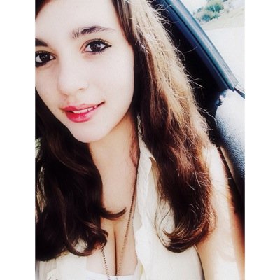 • Mexicana y amante de mi país • 15 años • amante de la trova, el rock y por supuesto el Mariachi • viviendo y disfrutanto cada segundo de mi vida •