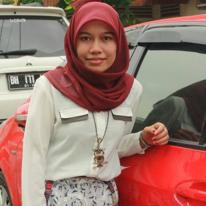 cintailah apa yang kamu dapatkan sebelum kamu mendapatkan apa yang kamu cintai ^_^