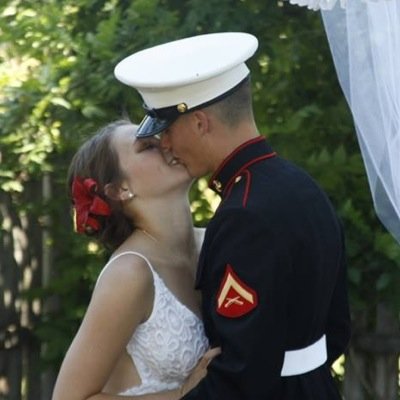wife https://t.co/2G0z0Q9DYo.MMXIV💍 Leonidas and Scarlett’s momma 💕