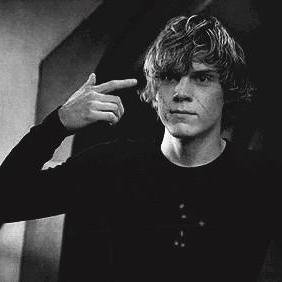 Hi. I'm Tate. Wanna Hook Up?