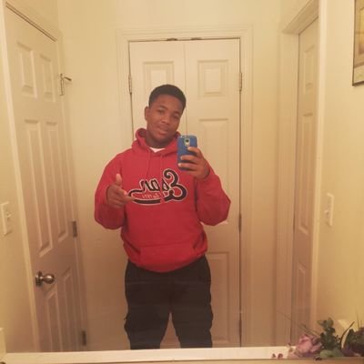 You talk to me, ill talk to you. You don't hit me up, I won't hit you up. You get the same amount of attention you give. I don't kiss ass ✋
