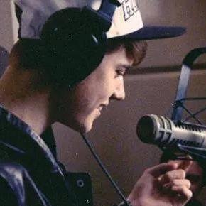 @justinbieber is my purple prince.  
~Always a belieber~
 ♡RIVER PLATE♡
Justin Bieber is my hero :)