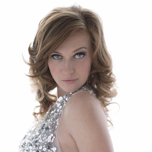 Thatredhead01's profile picture. 