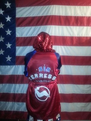 18 3 1 professional boxer, Personal Trainer,check me out on facebook Sir Cerresso fort