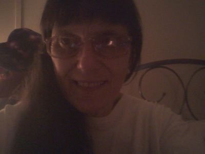 Retired CNC machinist/setup leadman(woman), born M E Paul. 5. Married 34 years, widowed. Enjoy playing golf, playing Wii and Xbox.