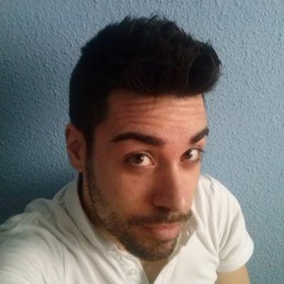 Enfermero y técnico en radiodiagnóstico.