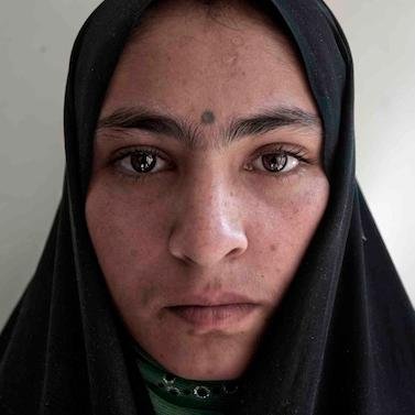 La violencia contra las mujeres en Afganistán es endémica y estructural. Un proyecto fotográfico de @gervasanchez y @monicabernabe1, producido por @ASDHA_NGO