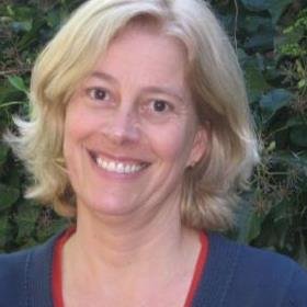 Volwassenen en kinderen helpen om, indien nodig, de relatie met anderen te verbeteren. Werkend vanuit liefde en kijkend vanuit het contextuele gedachtengoed.