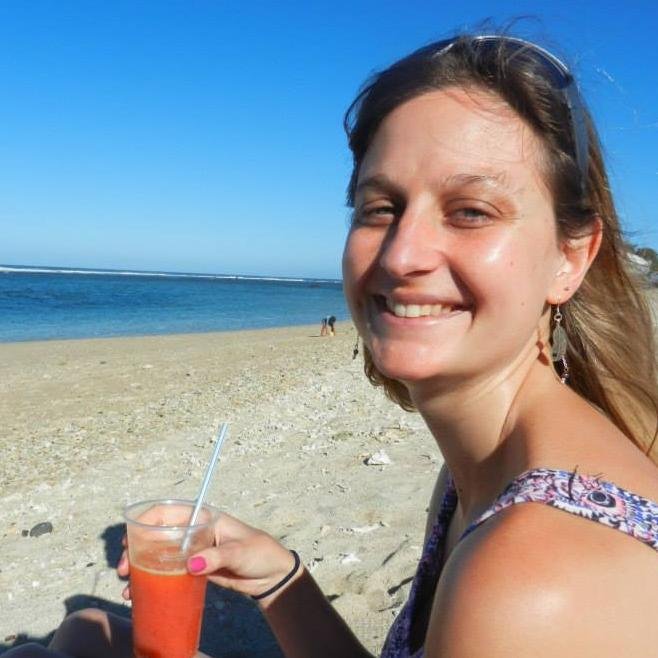 Jen de Beyer Profile