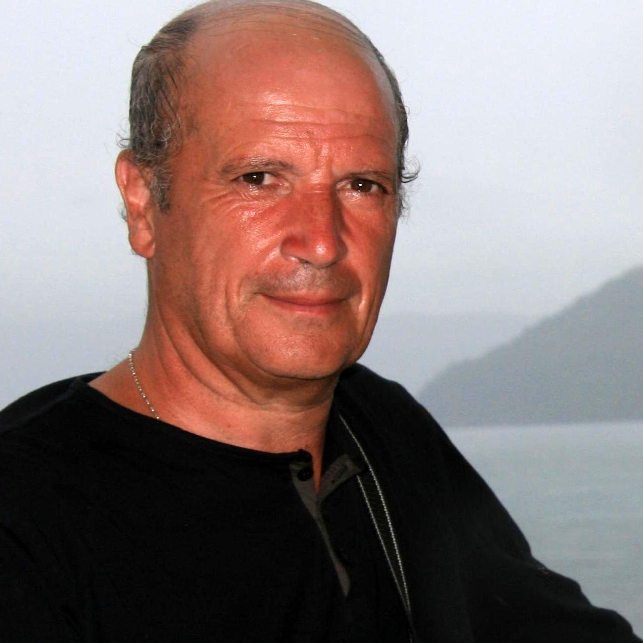 kpc1's profile picture. Accountant. Interested in photography, technology and music. Manchester United. Husband and parent... and now proud grandfather!