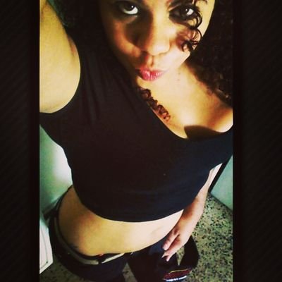 *Me siento dulce &' lo malo no me sala*    ✌   • Madre de una niña hermosa • Jaznellí Adrianna← Mi vida entera • Soltera• Chef•