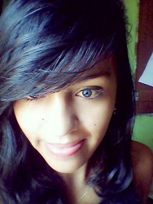 4af0aacb0b67484's profile picture. Sou Tiane Fonseca , Tenho 18 anos. Sou Chatinha Mas Com Um Enorme Coração , Sou louca Por Música , Adoro Sorriso Maroto , Sou Viciada Em Amor..