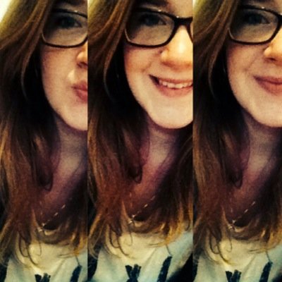 Hi I'm Becci, Love Ellie Goulding and follow you back, if you follow me. ;) Instagram - @beccischuetz