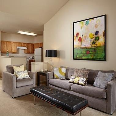 Treat yourself to the easy life at Haven Largo. Offering One, Two & Three Bedroom apartment homes just steps from the Metro!