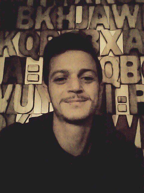 psicosopratico's profile picture. Segnalatore di disturbi psicosomatici, mezzo questo, mezzo quello, mezzo nulla