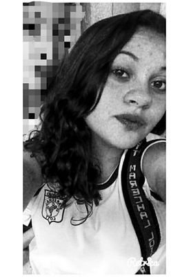 Sou Belieber! 
Vascaína! 
Segue q eu sigo de volta!